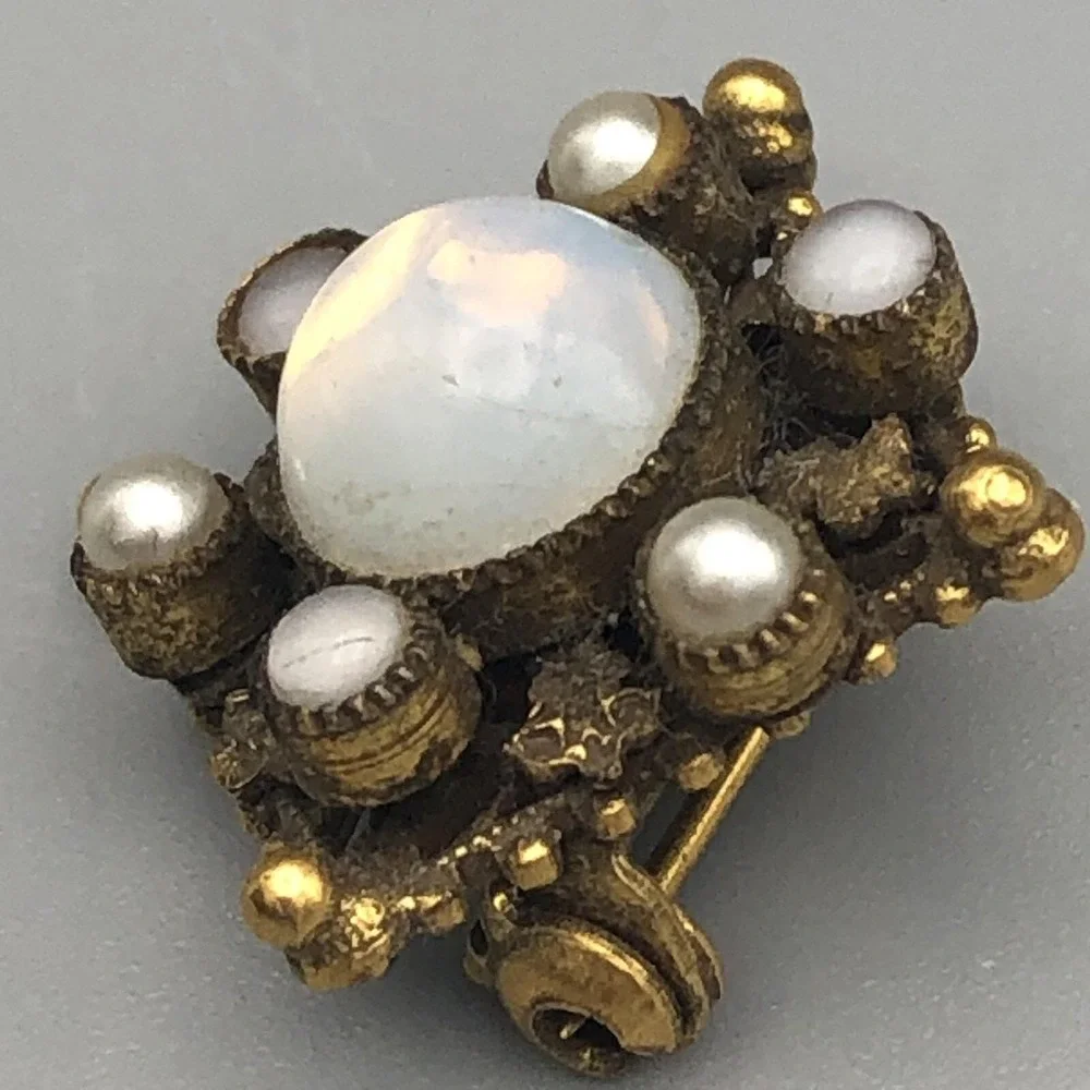 Original by Robert Brooch Faux Pearl Moonstone Sputnic Atomic 1960s